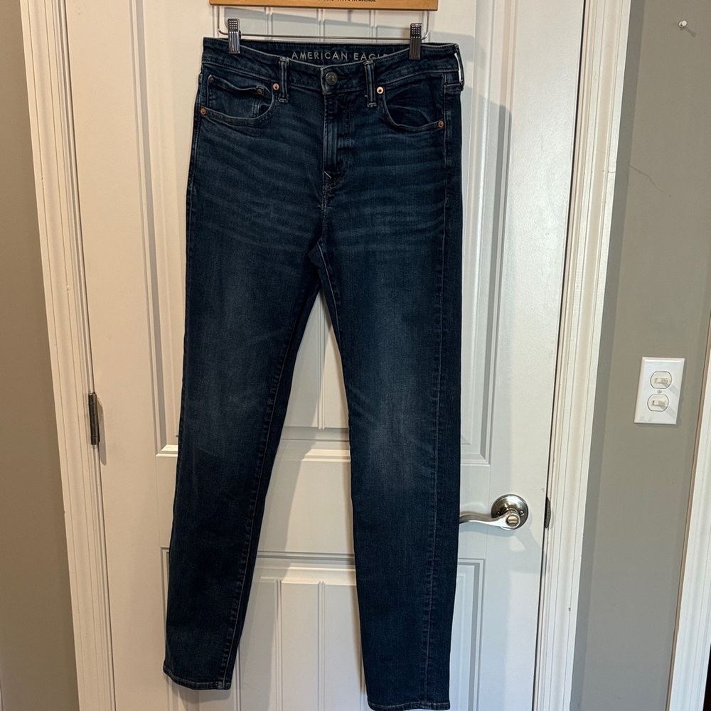 American Eagle Outfitters Men’s Airflex +  Deep Indigo Straight Leg Jean